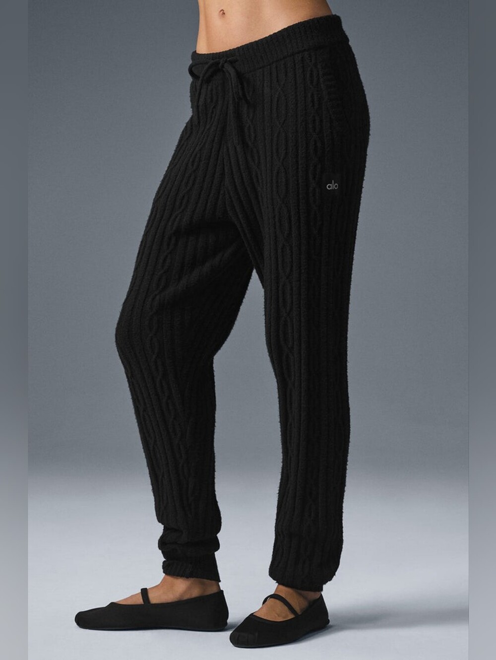 Alo Yoga Cable Knit Winter Bliss Jogger Pant in Black sz SMALL